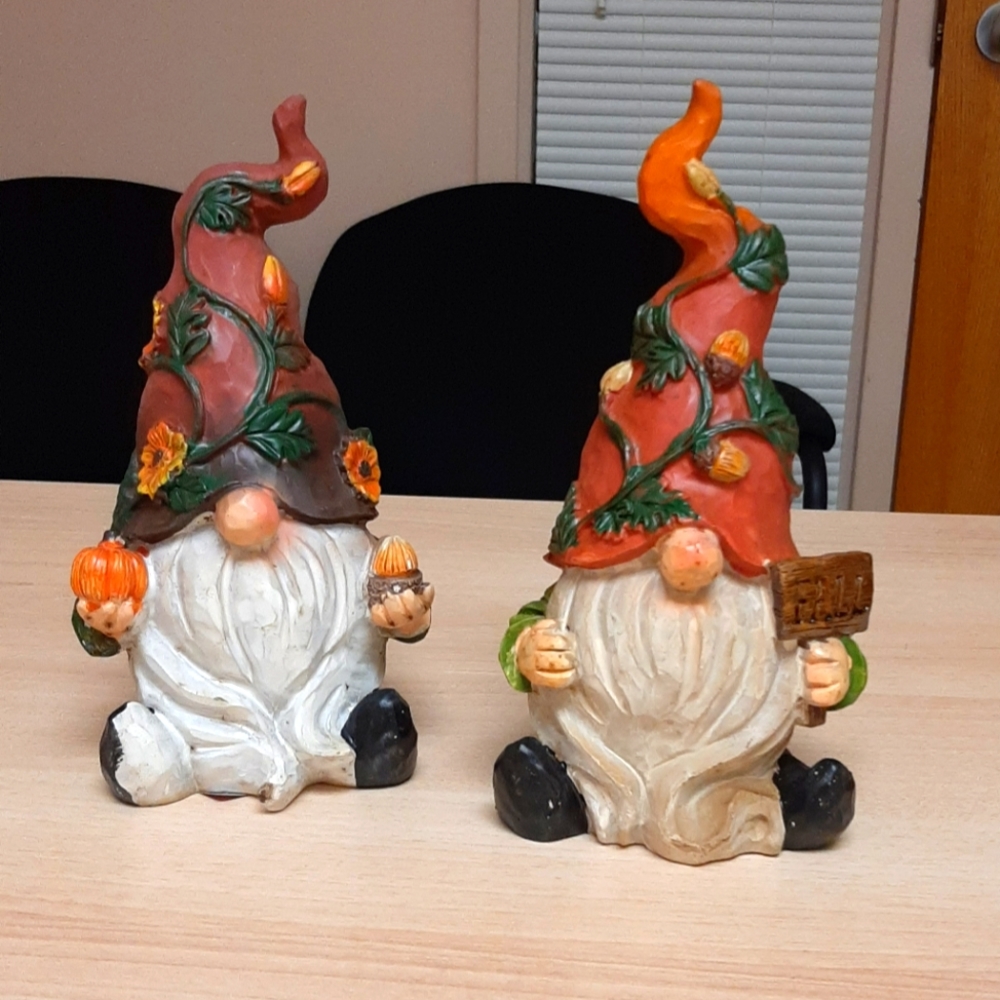 Set of 2 Fall Gnomes NWT